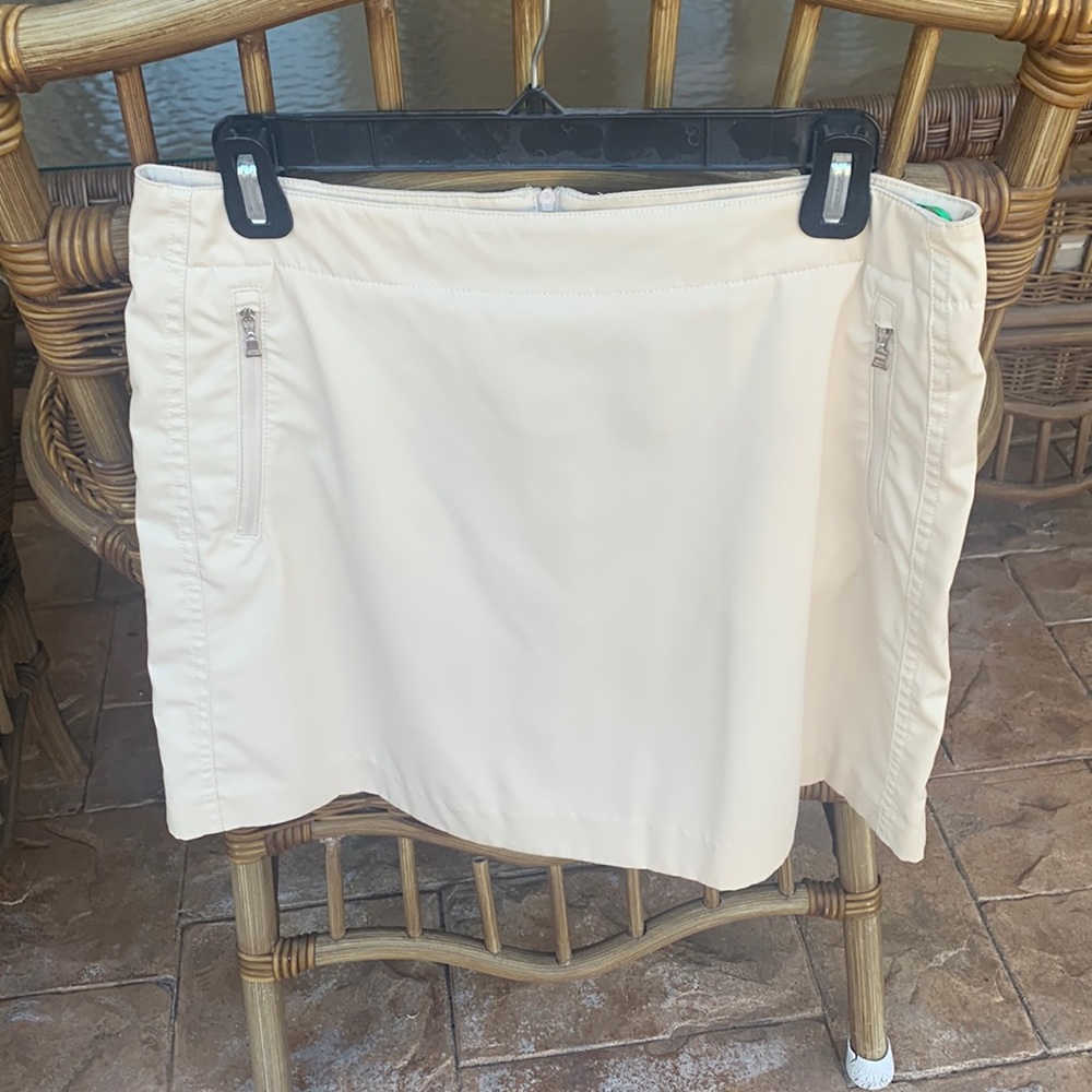 Cute skirt with shorts underneath.